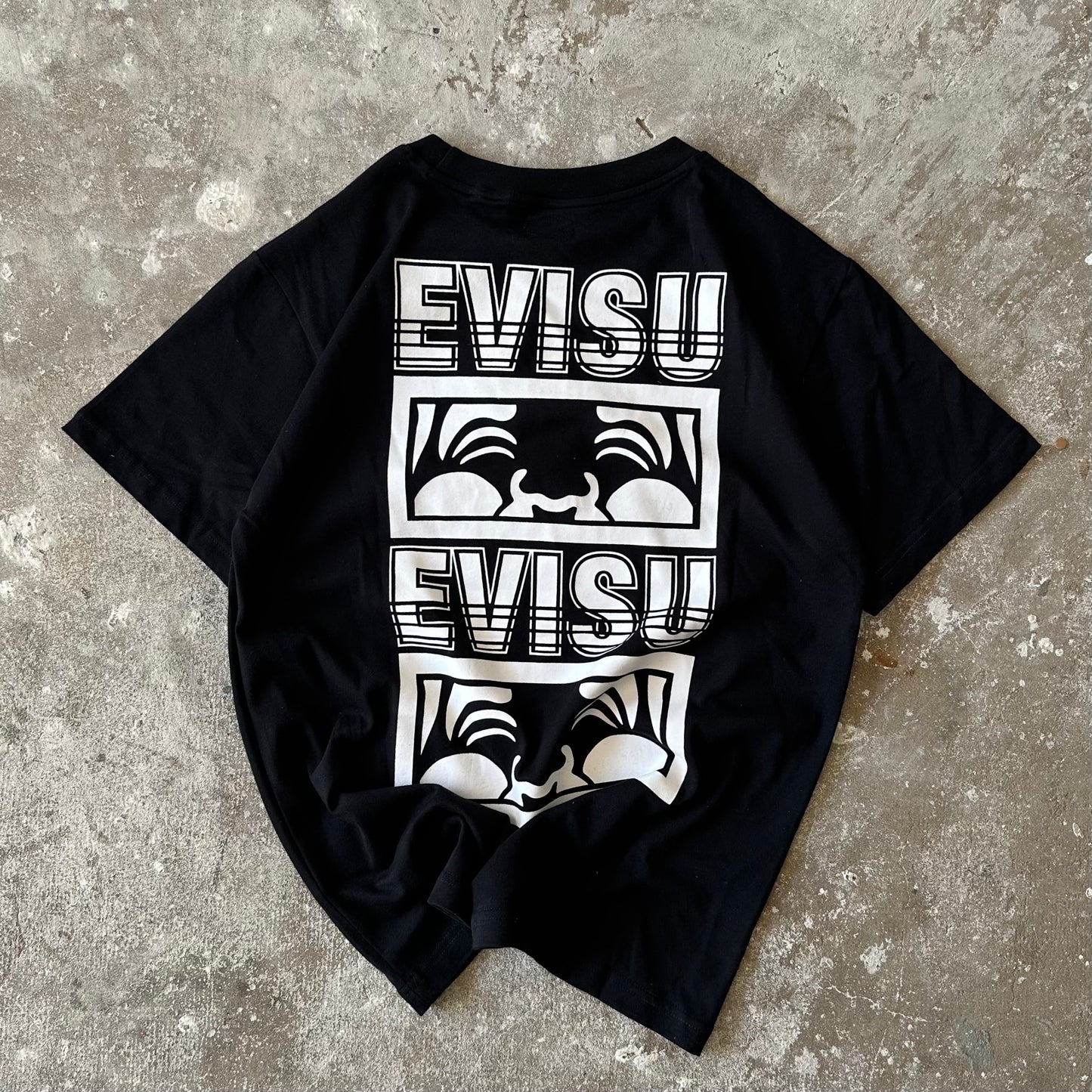 Evisu Tshirt - M