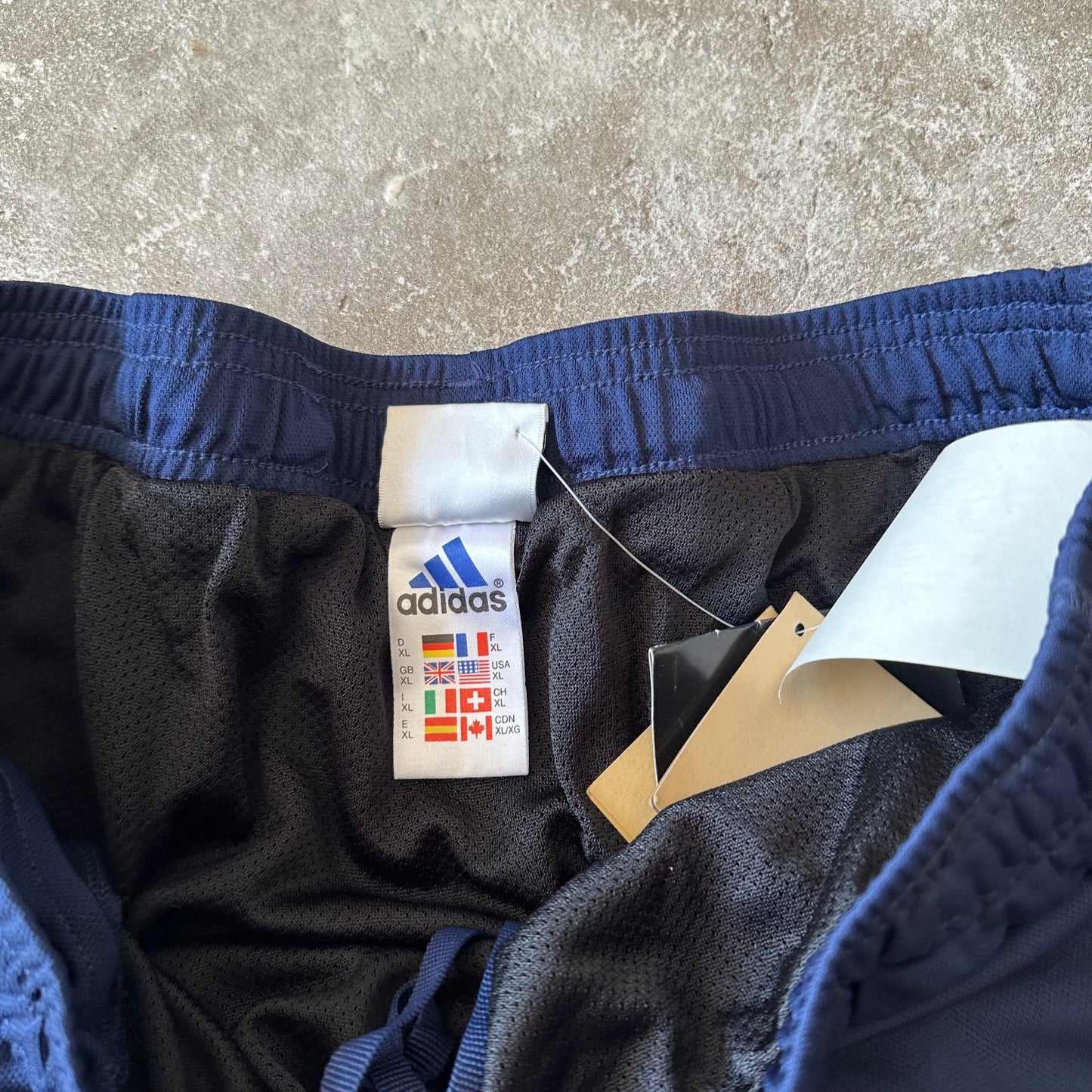 90’s Adidas Shorts - XL