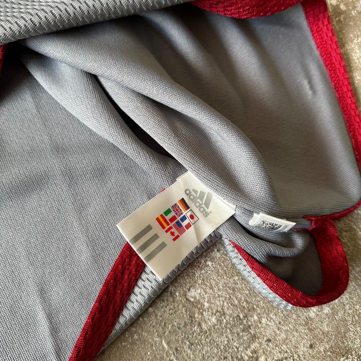 VINTAGE ADIDAS SHIRT - 2XL