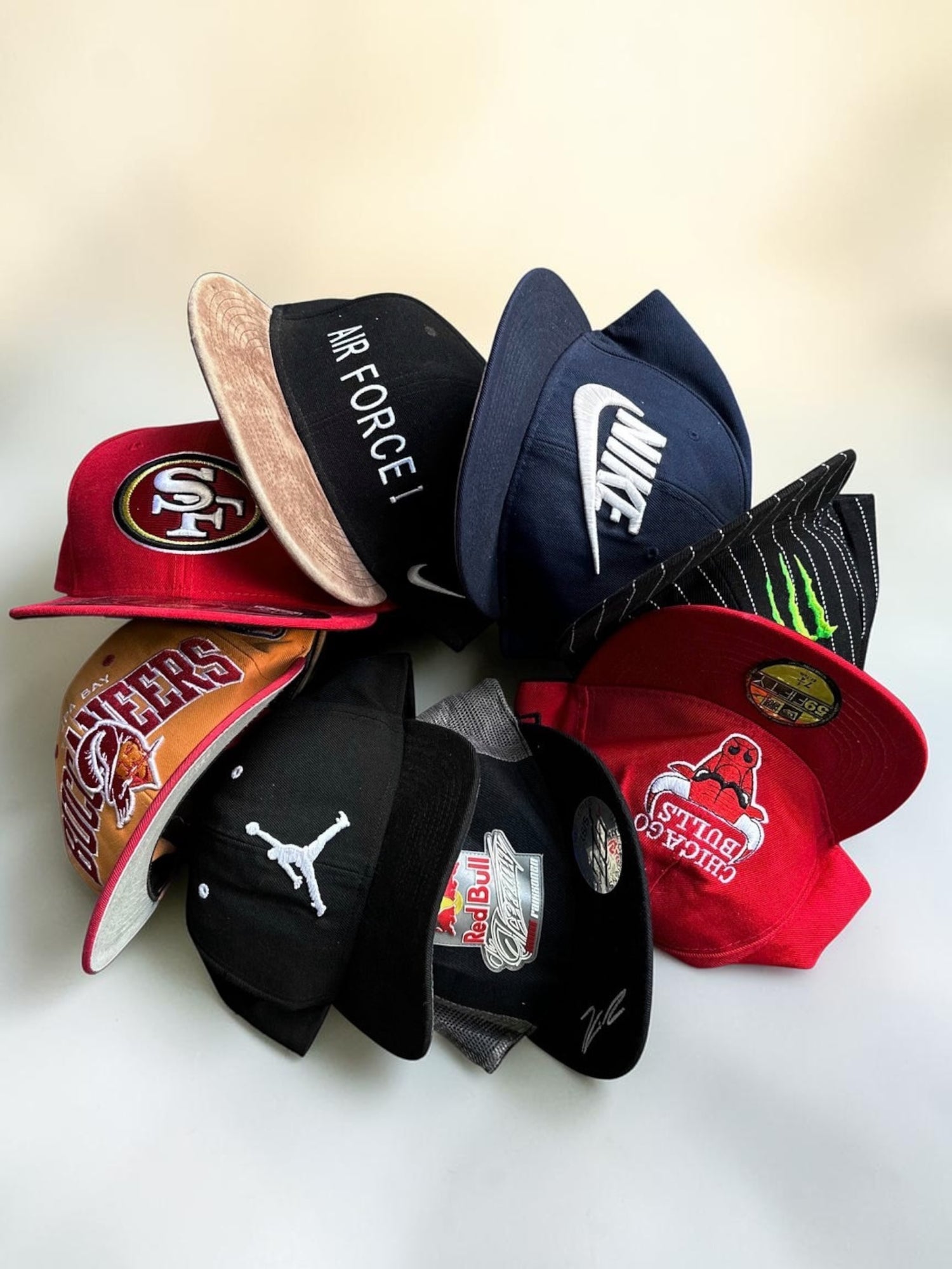 Caps