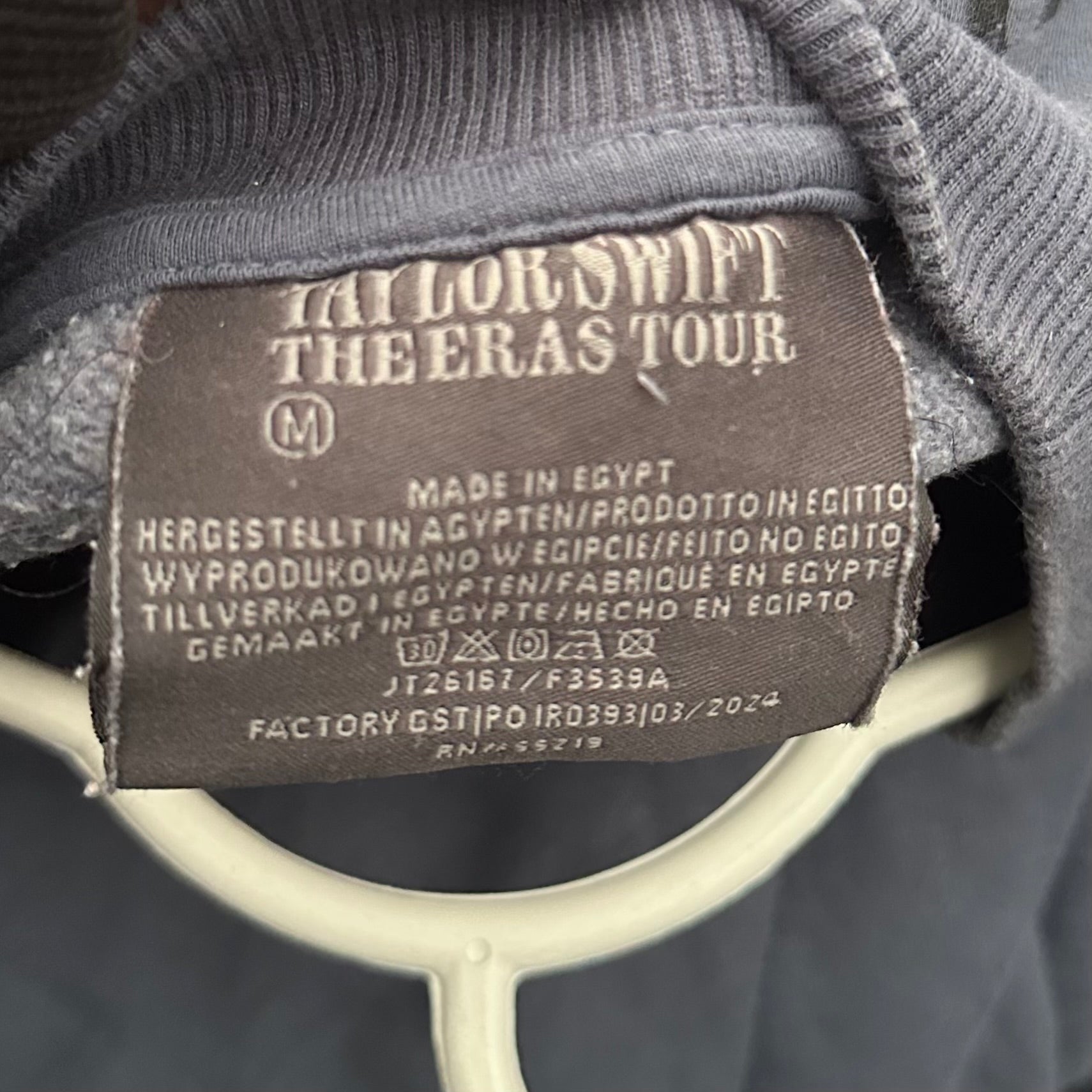 Taylor Swift Eras Tour Sweatshirt - M