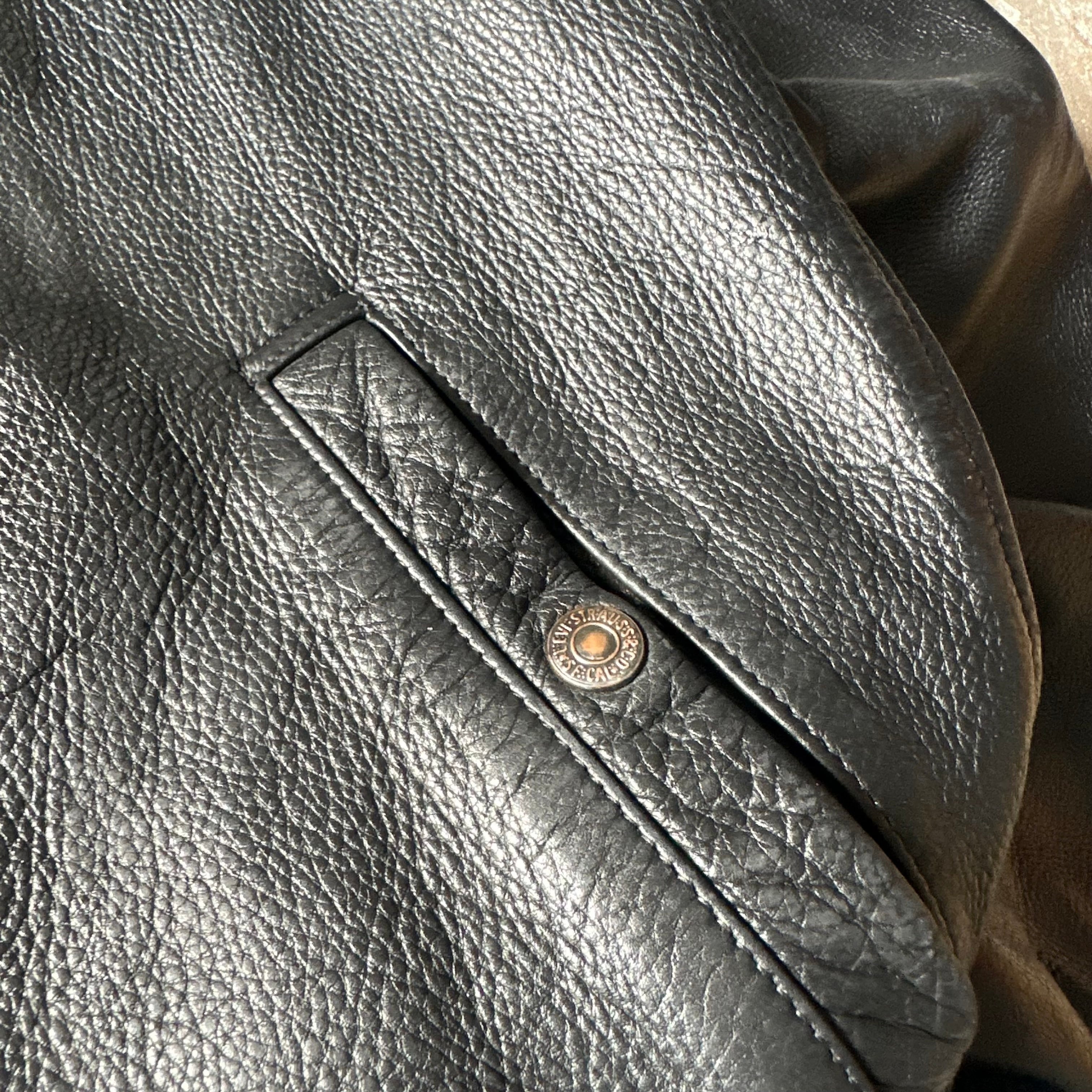 Vintage Levi’s Black Leather Bomber Jacket – Real Leather – Ribbed Waist & Cuffs- XL