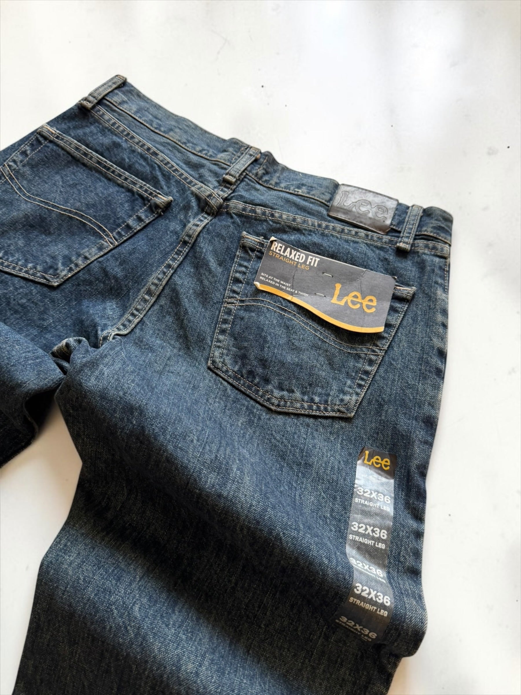 Lee Straight Jeans- 32