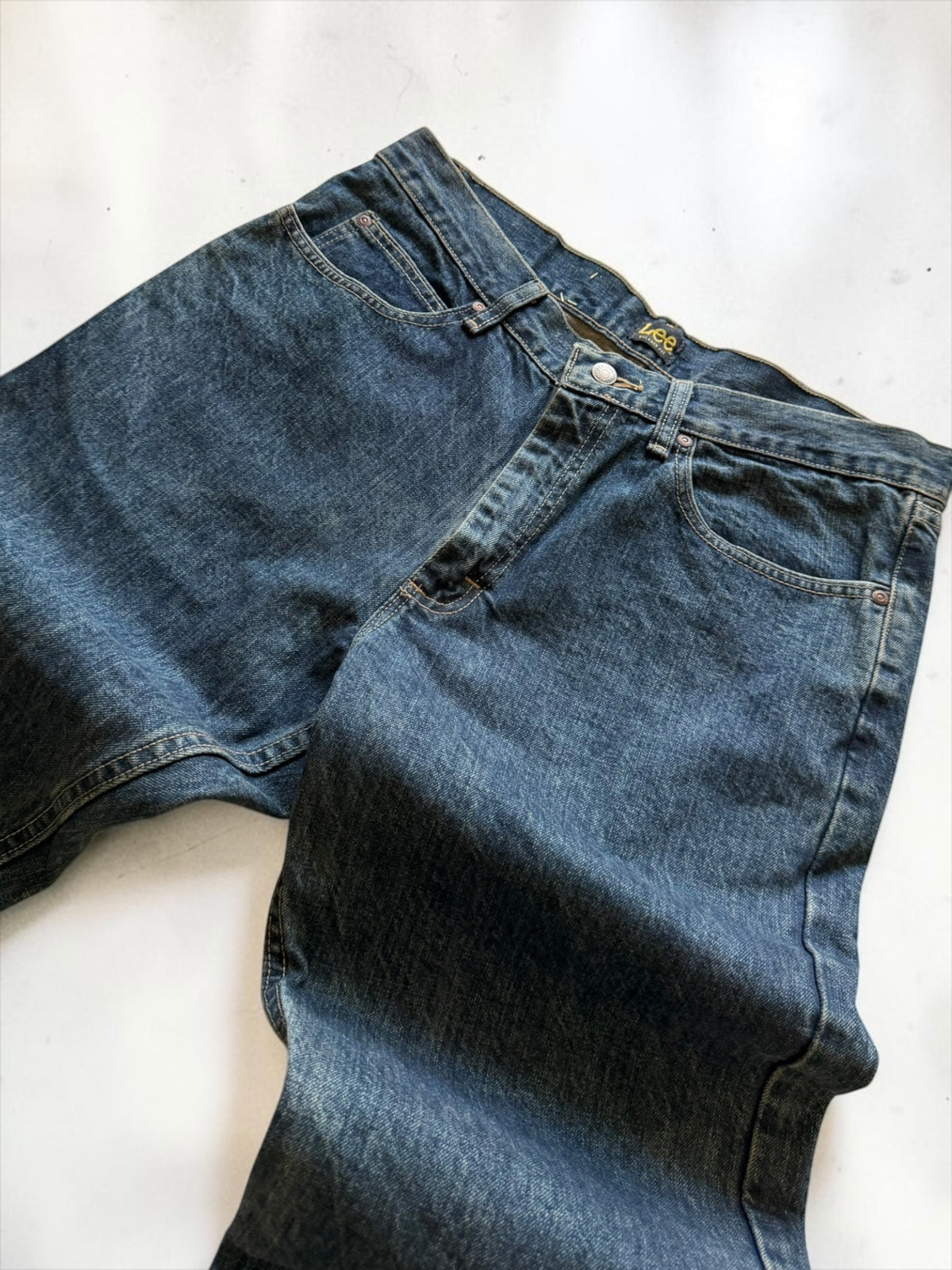Lee Straight Jeans- 32