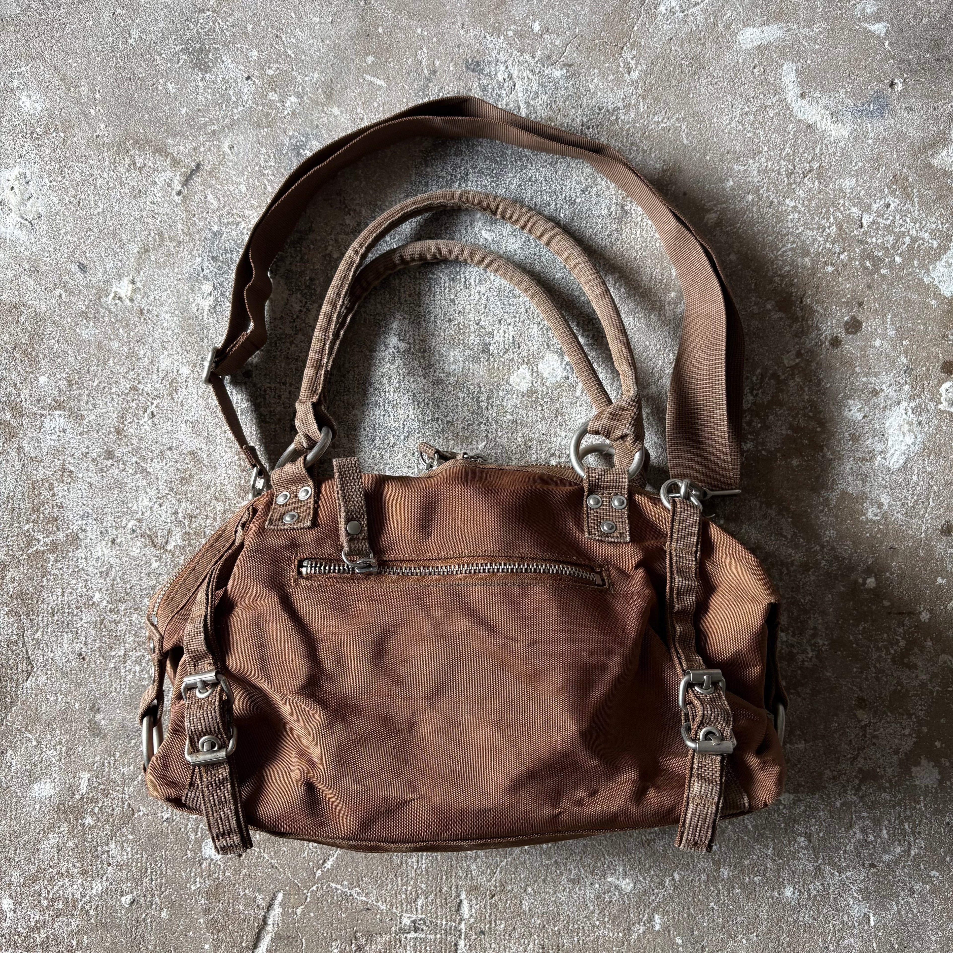 George Gina & Lucy Brown Bag