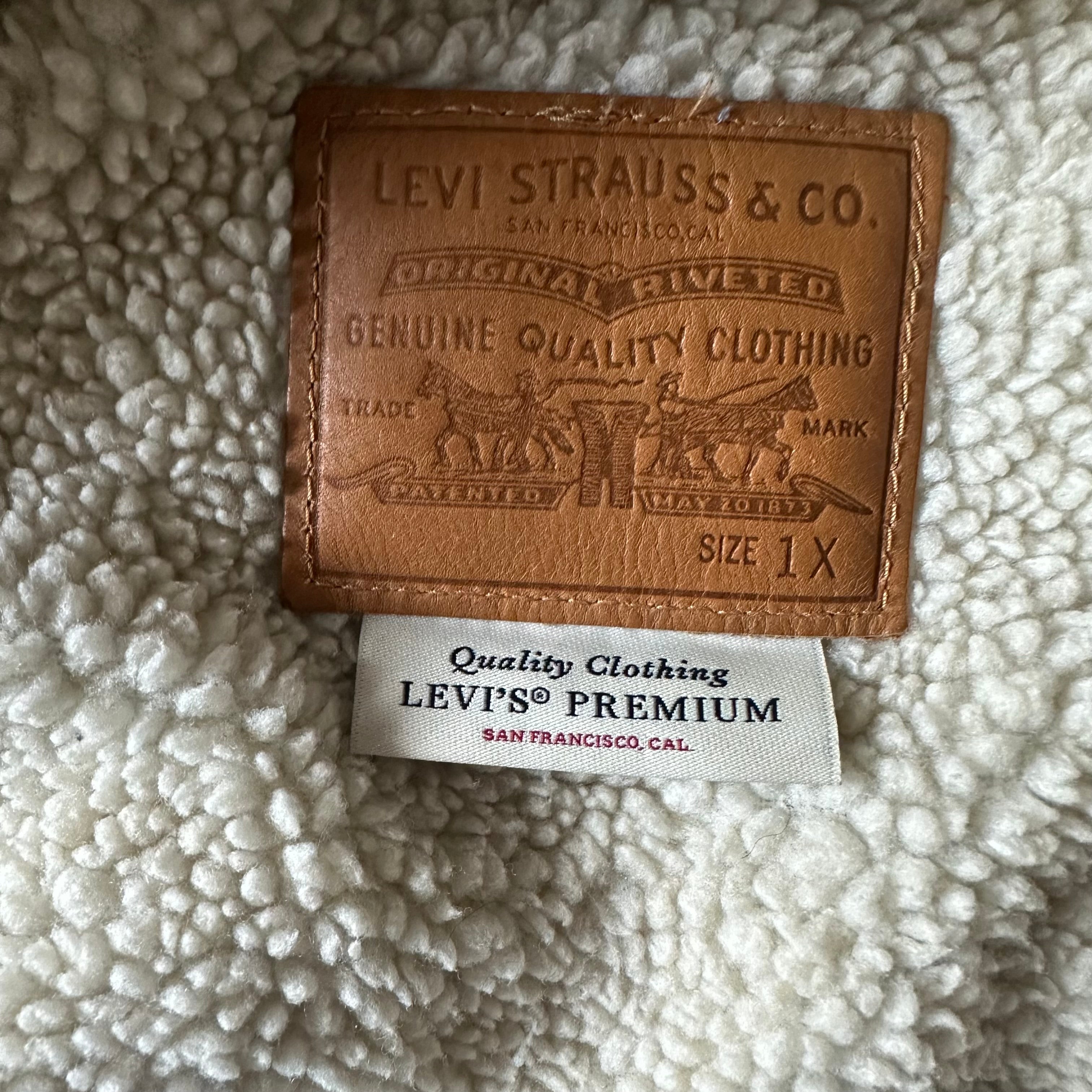 Levi’s sherpa-lined denim jacket - XL