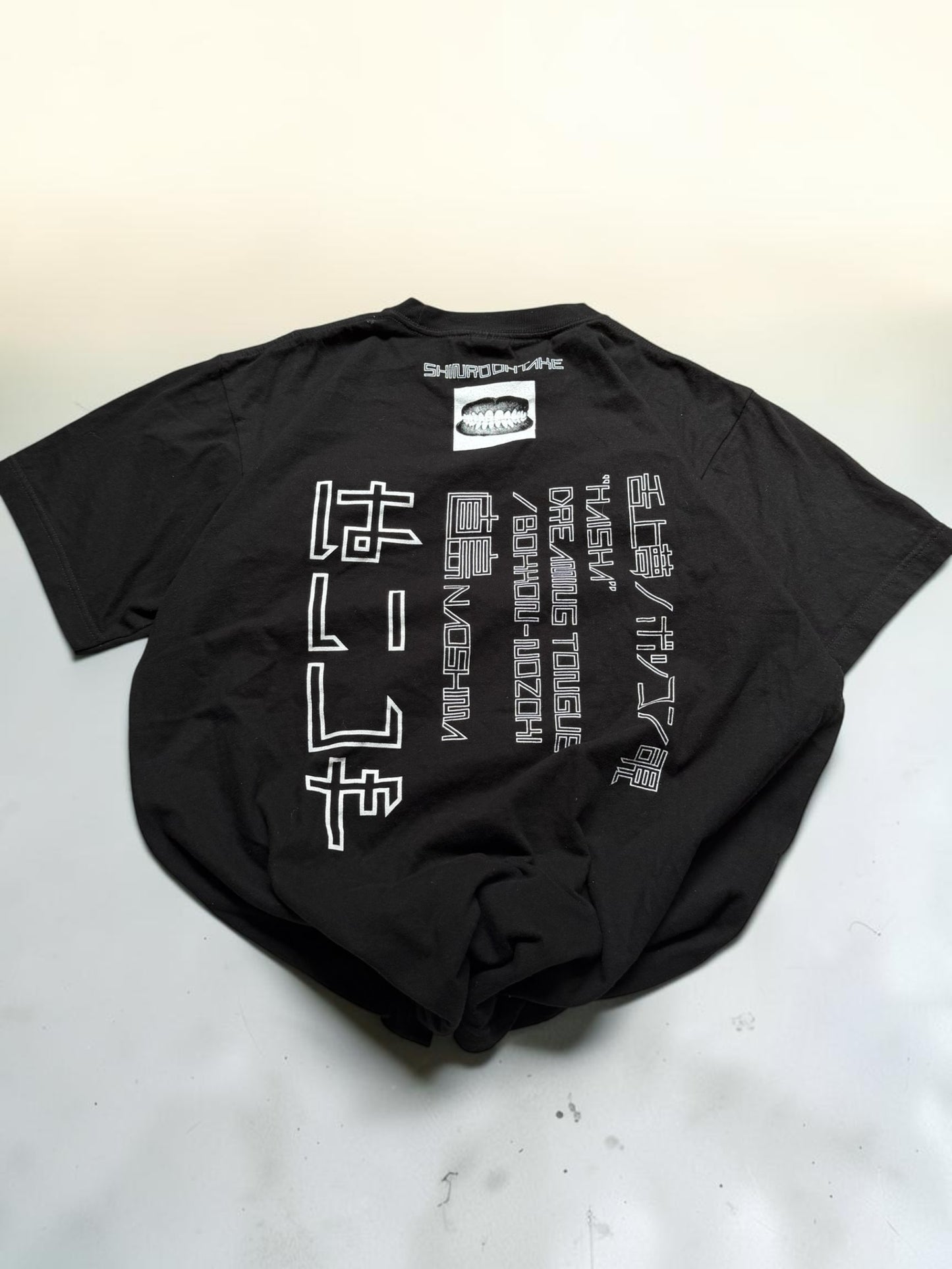 Graphic Black Tshirt- M