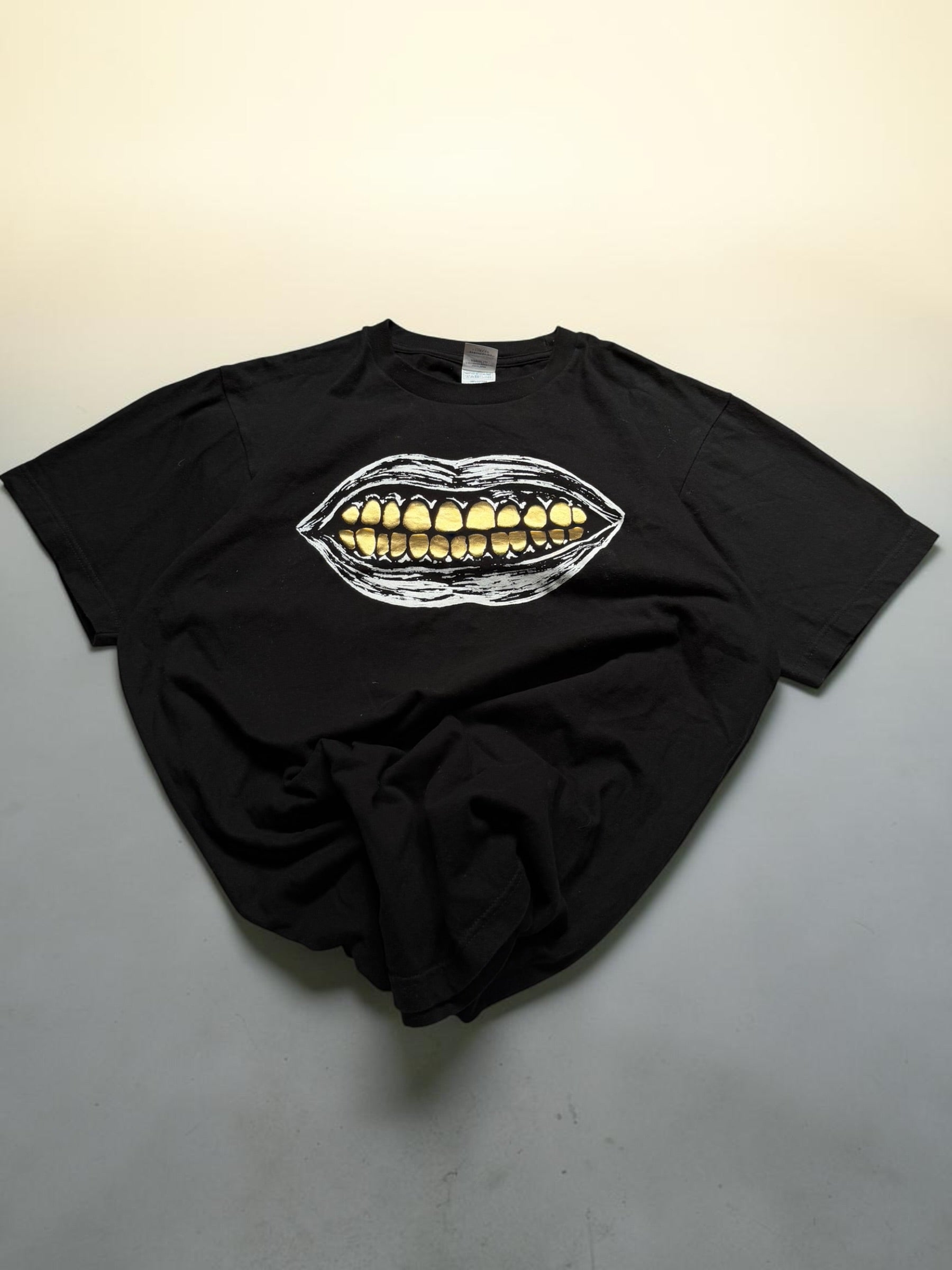 Graphic Black Tshirt- M