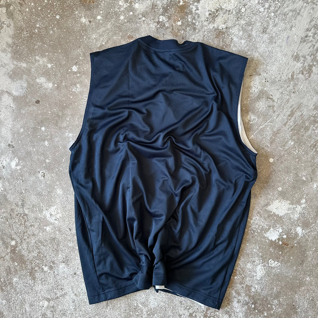 Adidas Basketball Jersey - L