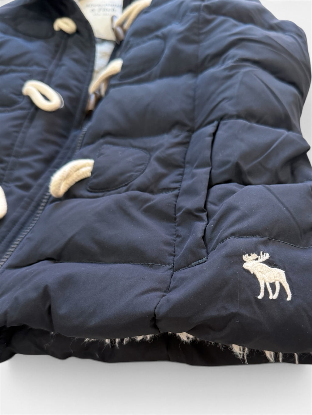 Abercrombie & Fitch Women's Puffer Vest - Navy - Sherpa Lined Hood - Size L