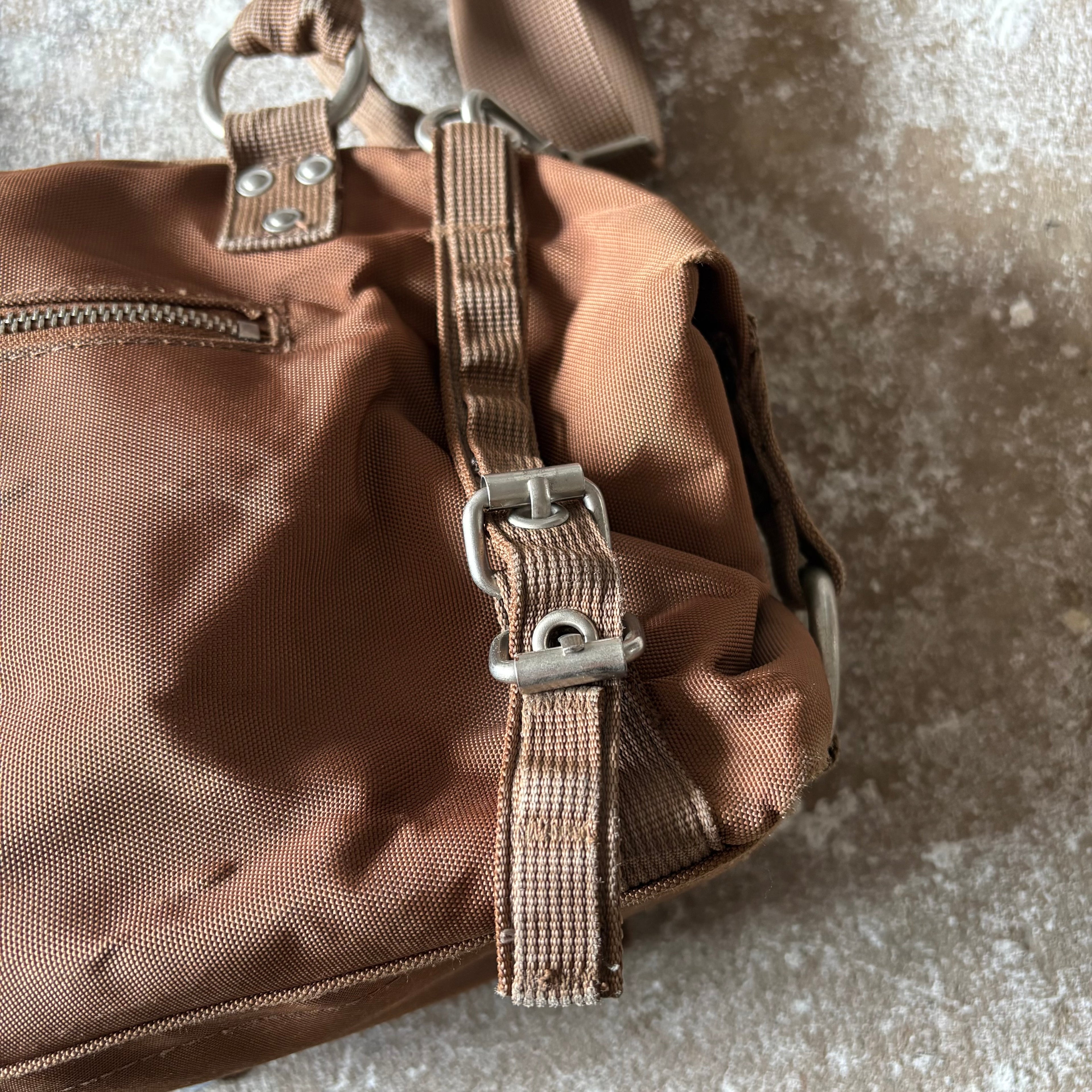 George Gina & Lucy Brown Bag