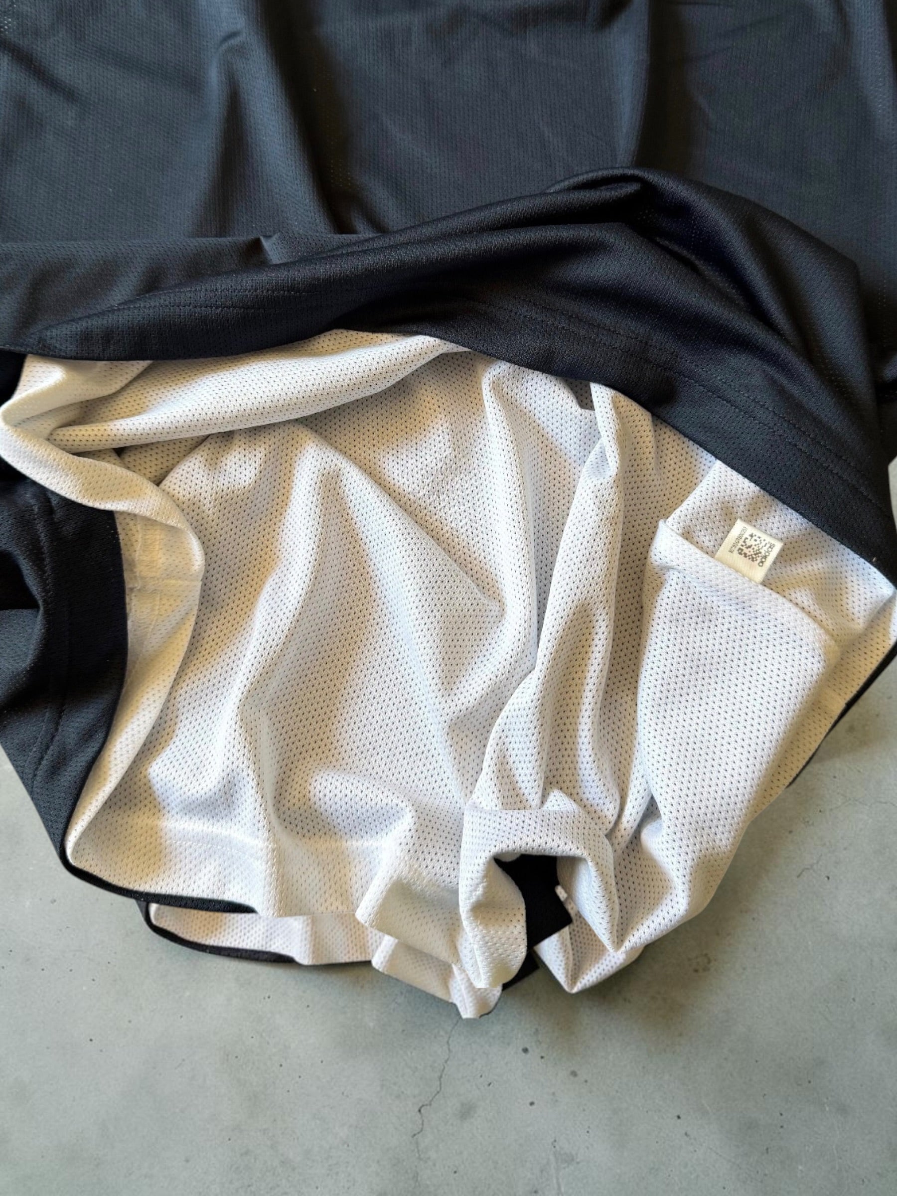 Adidas Basketball Jersey - L