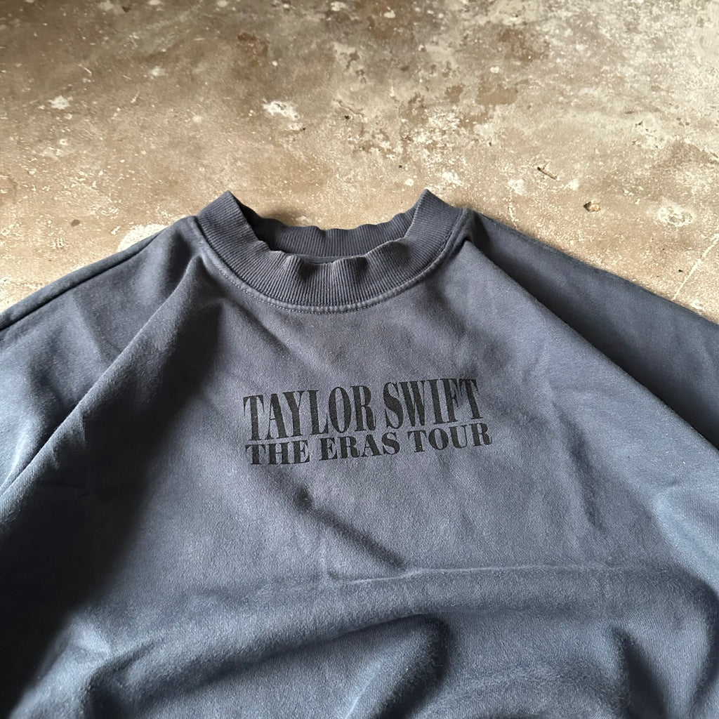 Taylor Swift Eras Tour Sweatshirt - M