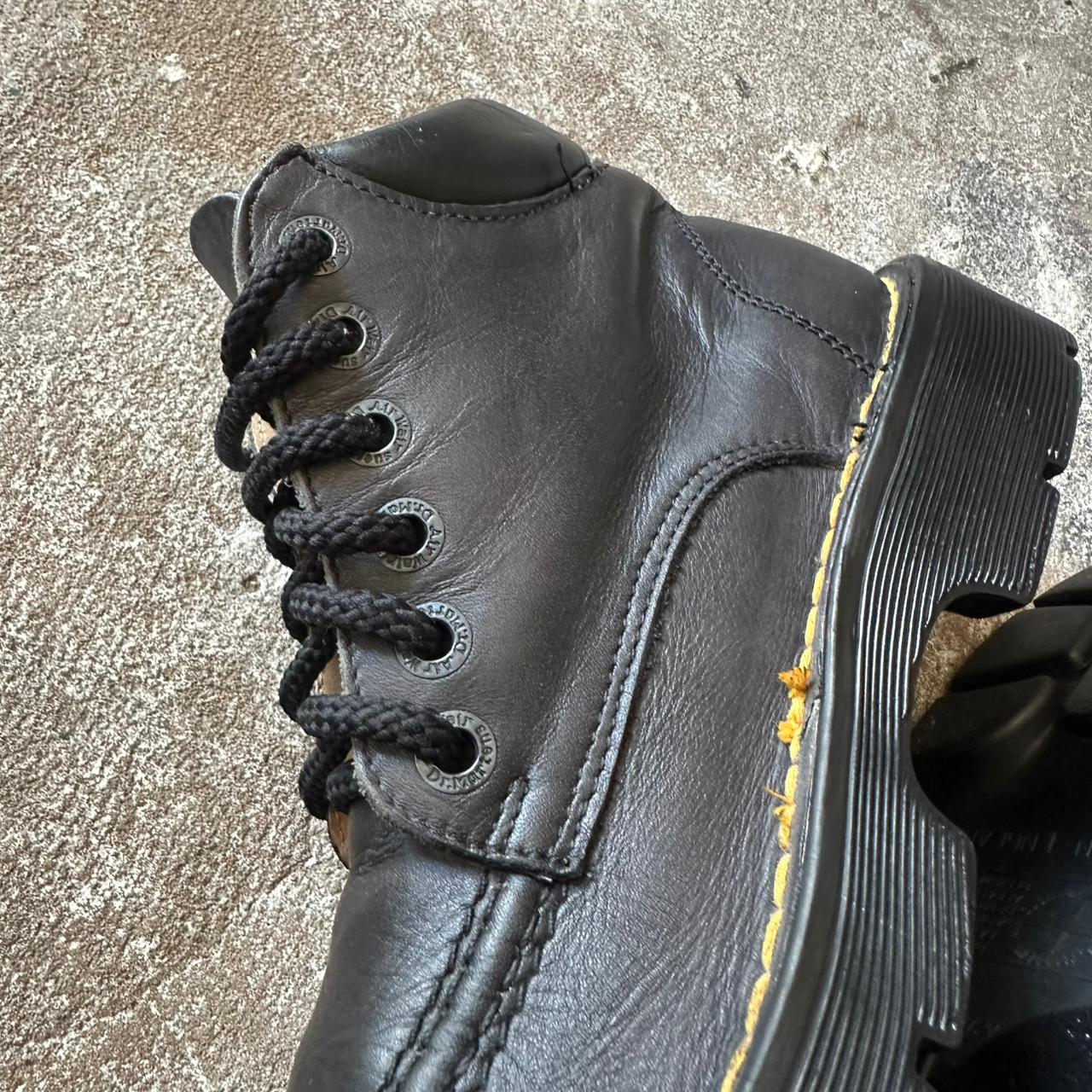 Vintage Classic 8435 Dr Martens Boots - 39
